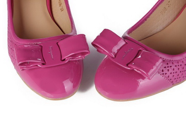 Ferragamo Shallow mouth Block heel Shoes Women--015